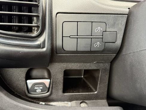 Used 2023 RAM ProMaster 2500 FWD image 35