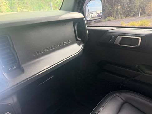 Used 2025 Ford Bronco Big Bend w/ Black Diamond Package AWD/4WD image 25