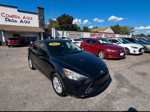 Used 2017 Toyota Yaris iA FWD image 3