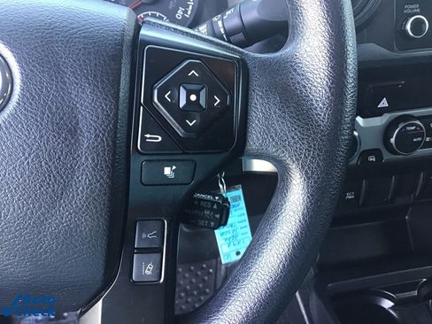 Used 2022 Toyota Tacoma SR image 31