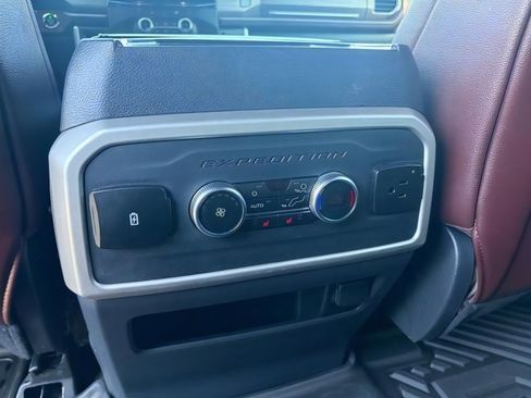 Used 2023 Ford Expedition Limited RWD image 23