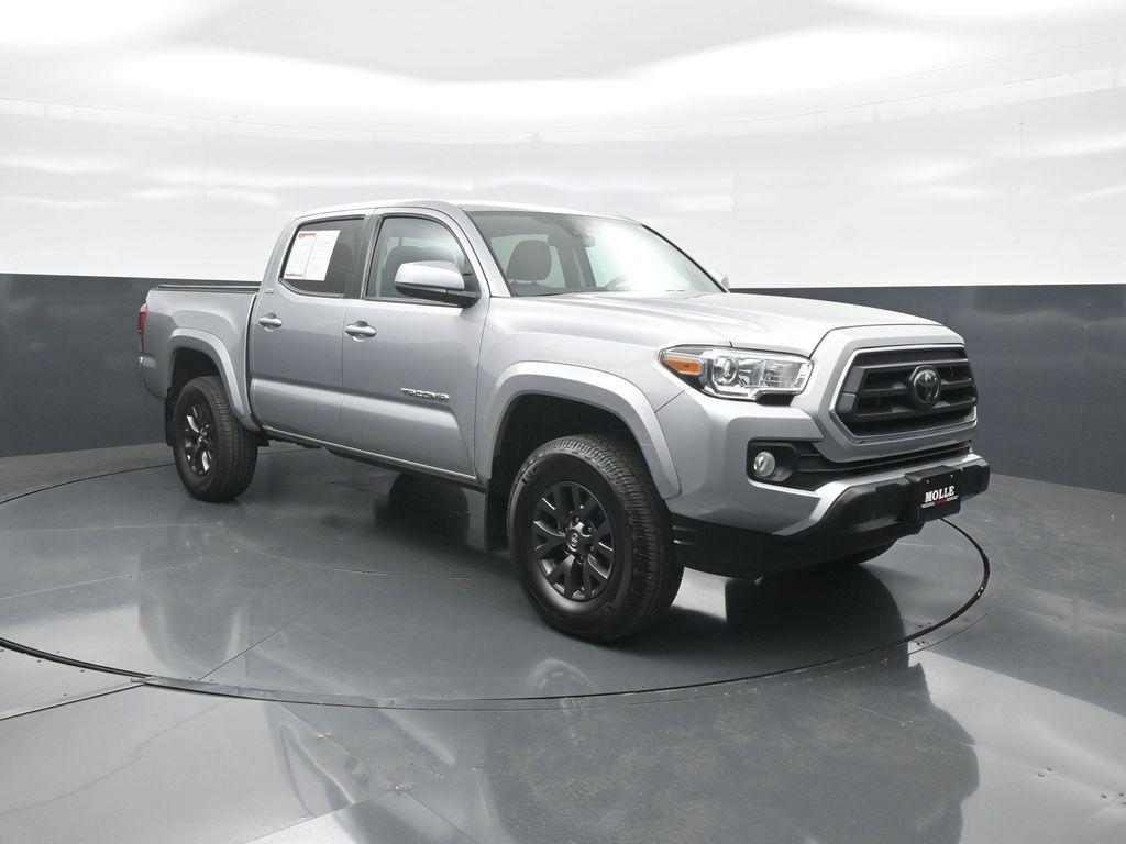 Certified 2020 Toyota Tacoma SR5 AWD/4WD image 1