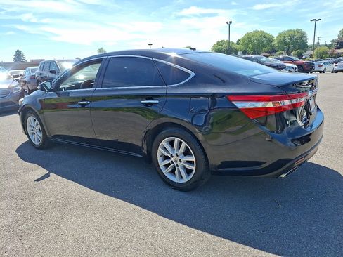 Used 2015 Toyota Avalon XLE Premium FWD image 4