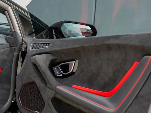 Used 2024 Lamborghini Huracan Tecnica image 57