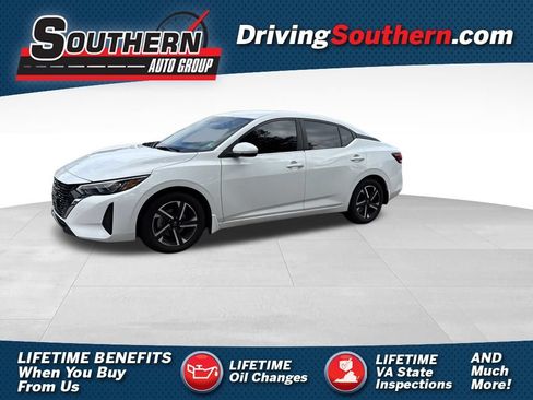 Used 2024 Nissan Sentra SV FWD image 1