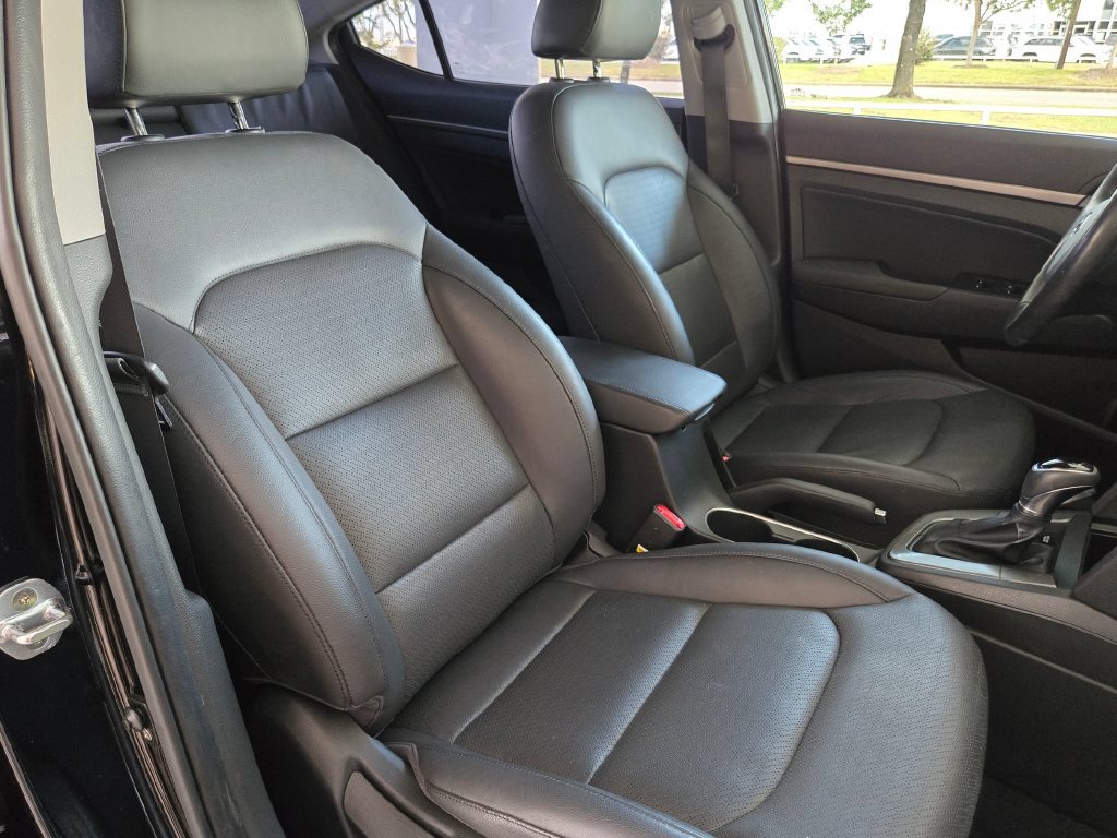 Used 2017 Hyundai Elantra Limited FWD image 27