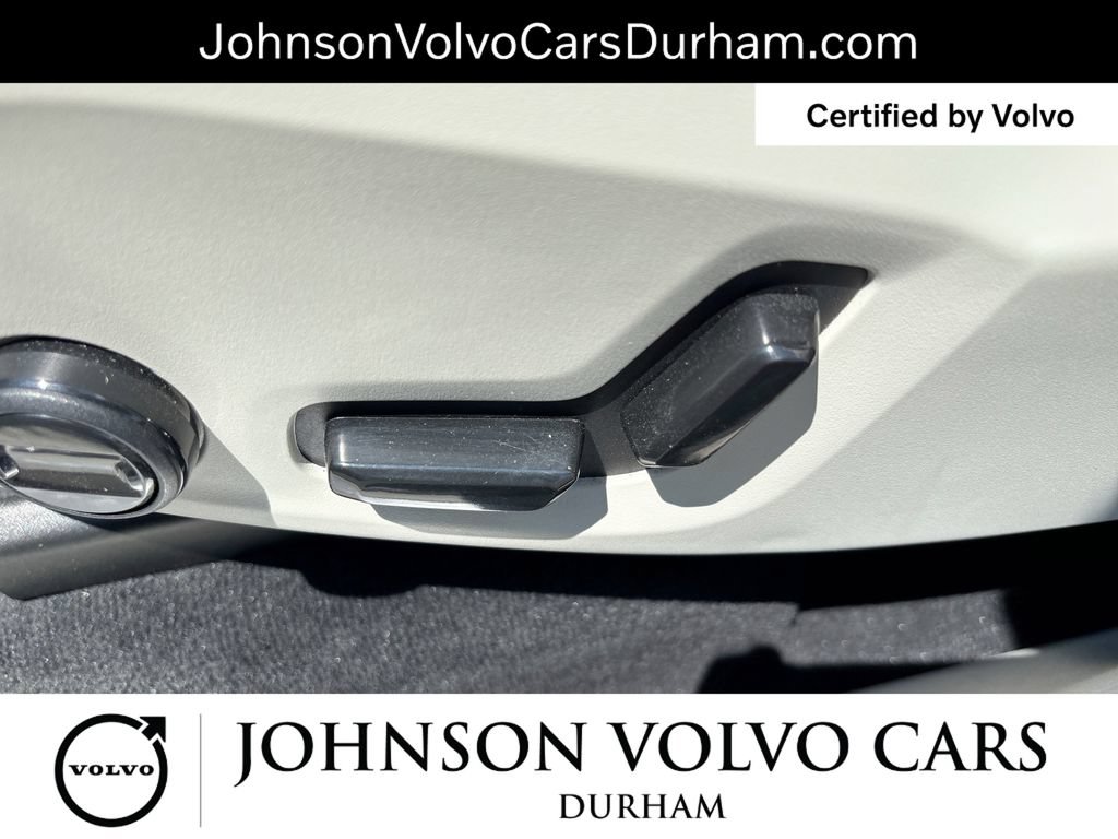 Certified 2023 Volvo XC90 B5 Plus w/ Protection Package Premier AWD/4WD image 15