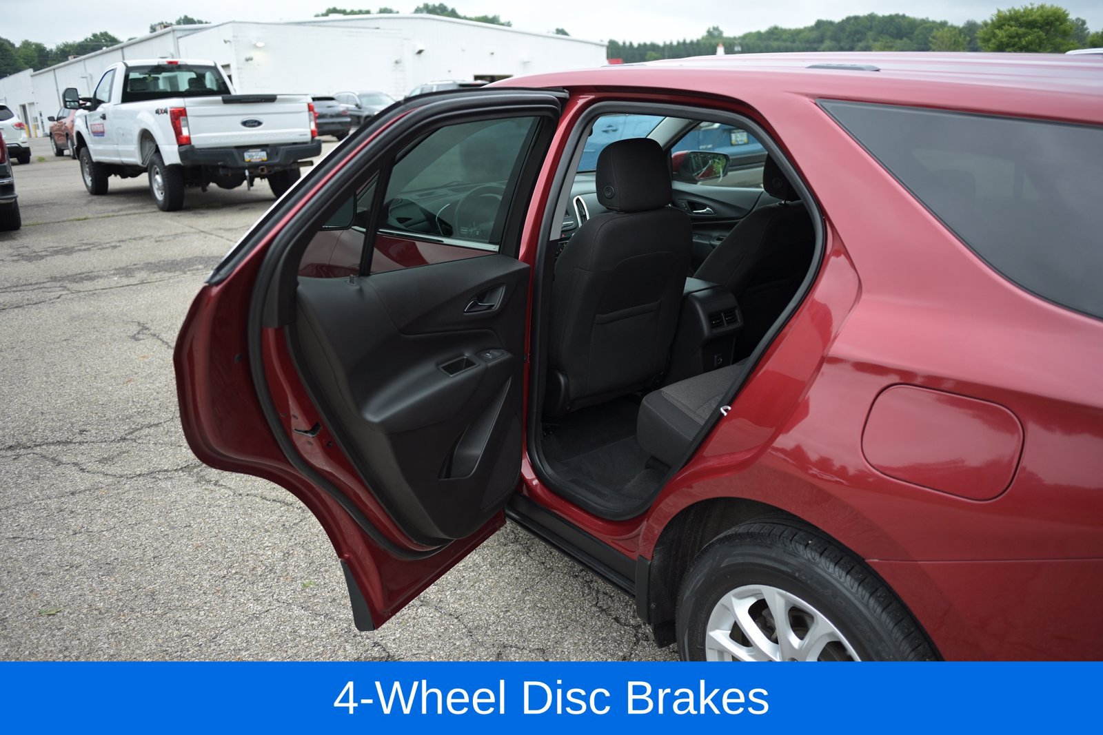 Used 2019 Chevrolet Equinox LT w/ Driver Convenience Package FWD image 30