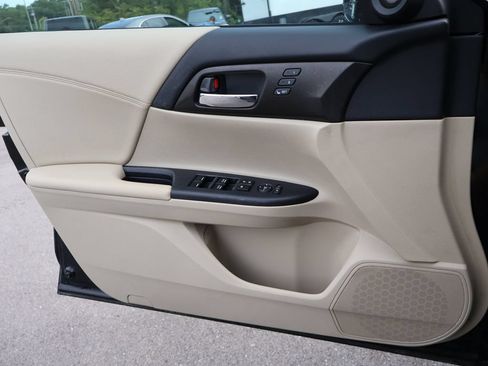 Used 2013 Honda Accord EX-L image 29