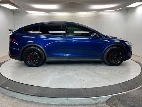 Used 2021 Tesla Model X Performance image 7