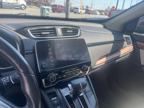 Used 2019 Honda CR-V Touring image 9
