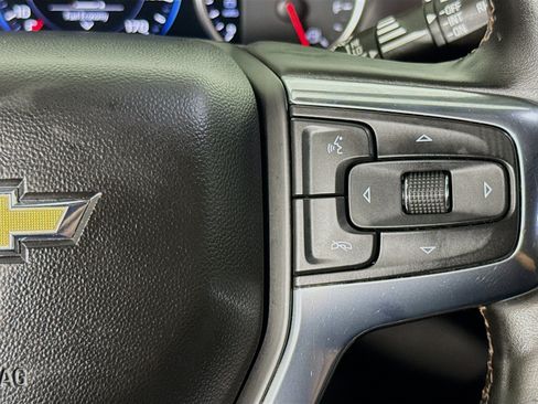 Used 2024 Chevrolet Blazer Premier w/ Enhanced Convenience Package FWD image 13