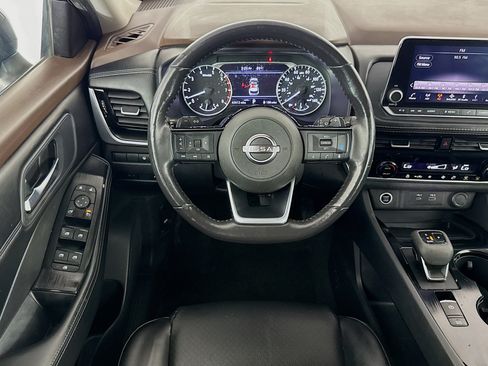 Used 2023 Nissan Rogue SV w/ SV Premium Package AWD/4WD image 15