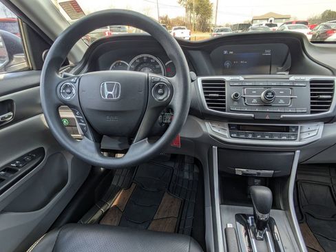 Used 2013 Honda Accord LX image 14