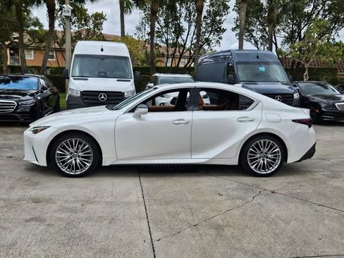 Used 2022 Lexus IS 300 AWD w/ Premium Package image 8