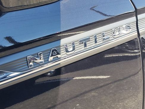 Certified 2023 Lincoln Nautilus Reserve AWD/4WD image 6