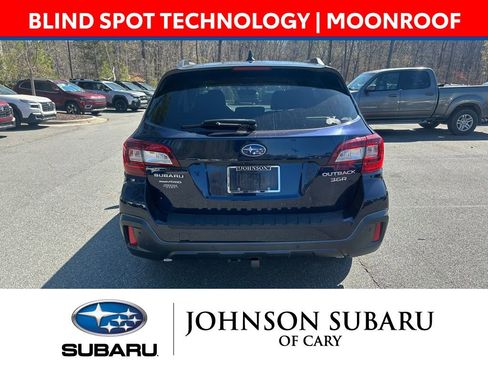 Used 2018 Subaru Outback 3.6R Touring w/ Popular Package #3 image 4