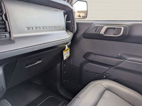 New 2026 Ford Bronco Badlands image 11