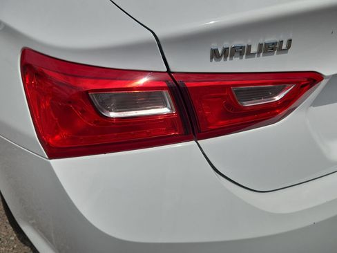 Used 2020 Chevrolet Malibu LS w/ Driver Confidence Package II FWD image 30