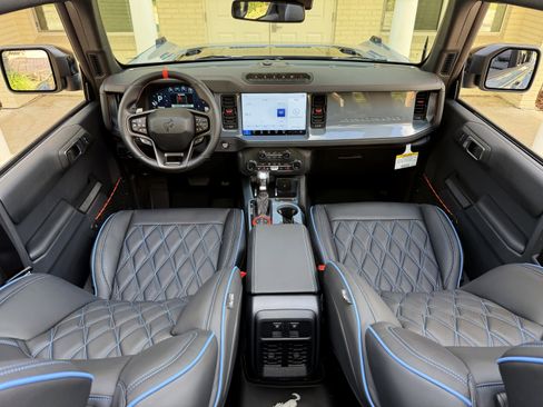 Used 2025 Ford Bronco Raptor image 15