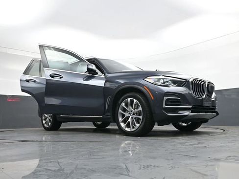 Used 2022 BMW X5 xDrive40i w/ Premium Package image 45