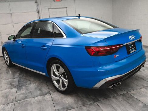 Used 2022 Audi S4 Premium w/ Convenience Package image 4