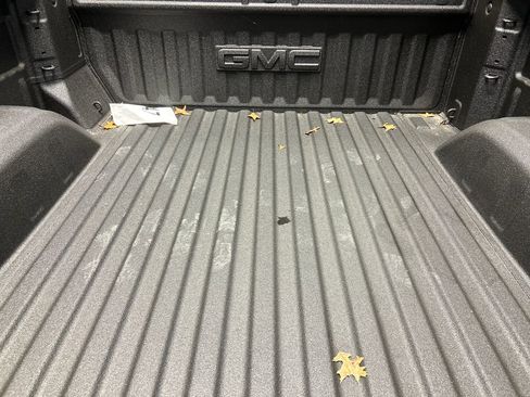 New 2026 GMC Sierra 1500 SLT w/ SLT Premium Package image 23