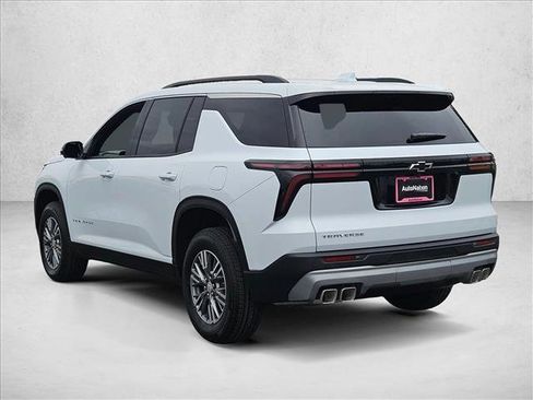 New 2026 Chevrolet Traverse LT image 9