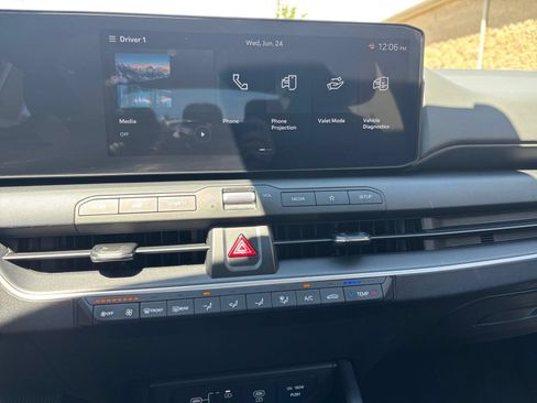 Used 2025 Kia K4 FWD image 21