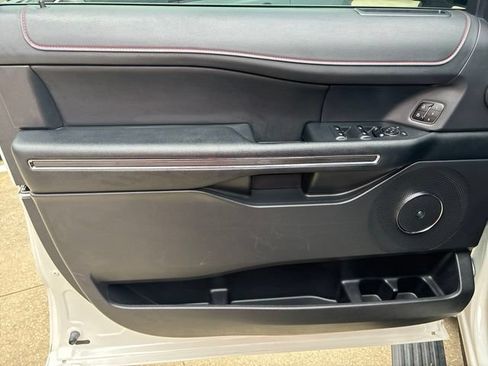 Used 2023 Ford Expedition Limited RWD image 19