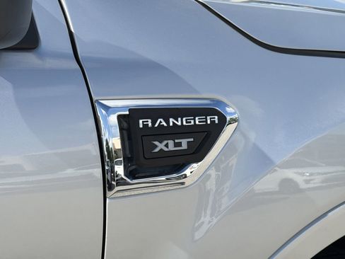 Used 2019 Ford Ranger XLT w/ Equipment Group 302A Luxury AWD/4WD image 8