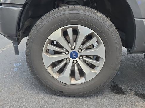 Used 2018 Ford F150 XL w/ Equipment Group 101A Mid AWD/4WD image 26