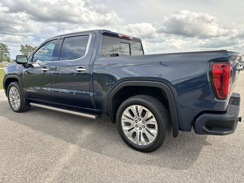 Used 2022 GMC Sierra 1500 Denali w/ Denali Premium Package AWD/4WD image 6