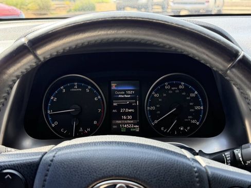 Used 2018 Toyota RAV4 XLE w/ Plus Extra Value Package FWD image 15