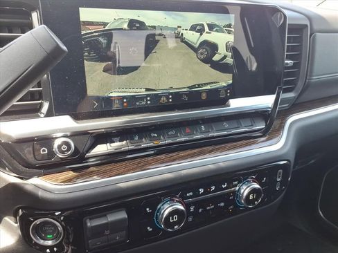 New 2026 GMC Sierra 2500 SLE AWD/4WD image 22