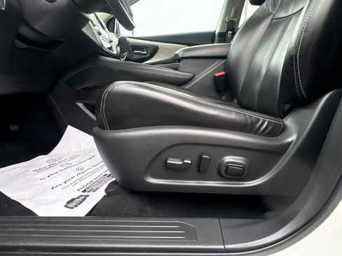 Used 2017 Nissan Murano Platinum w/ Platinum Technology Package image 18