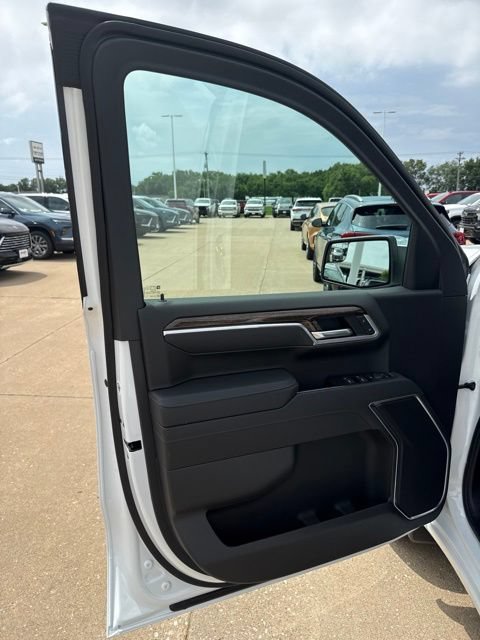 New 2026 GMC Sierra 1500 SLE w/ Preferred Package AWD/4WD image 9