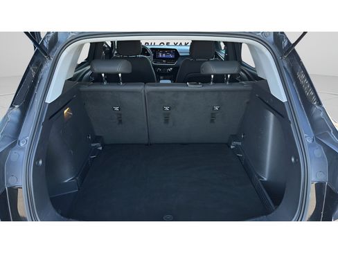 Used 2025 Chevrolet TrailBlazer LT AWD/4WD image 27