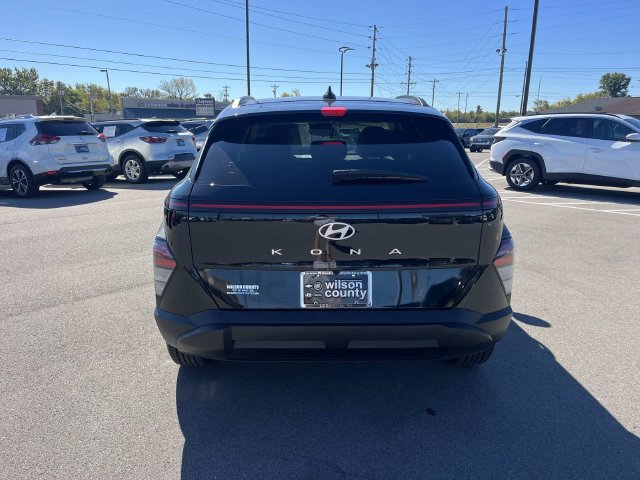 Certified 2025 Hyundai Kona SEL FWD image 4