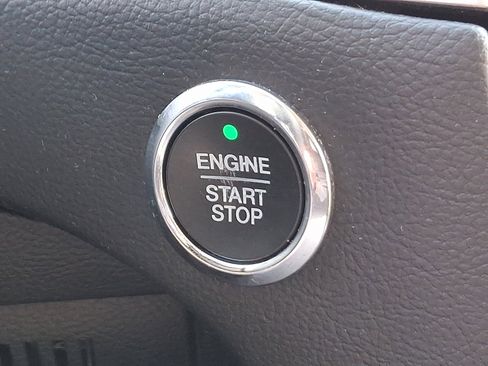 Used 2019 Ford Edge SEL w/ Equipment Group 201A image 24