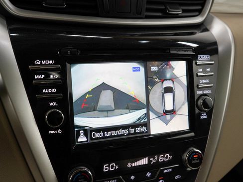 Used 2017 Nissan Murano Platinum w/ Platinum Technology Package AWD/4WD image 22