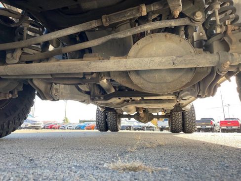 Used 2016 RAM 3500 Tradesman w/ Chrome Appearance Group image 15