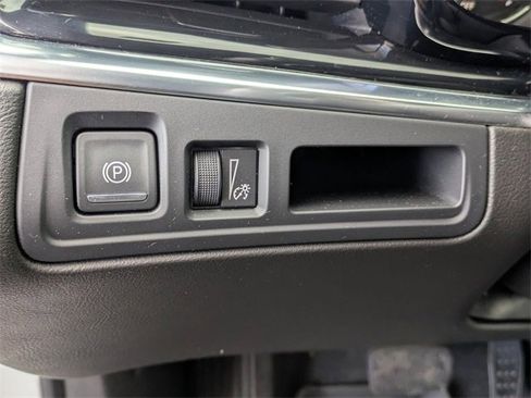 Used 2023 Cadillac XT6 Luxury image 18