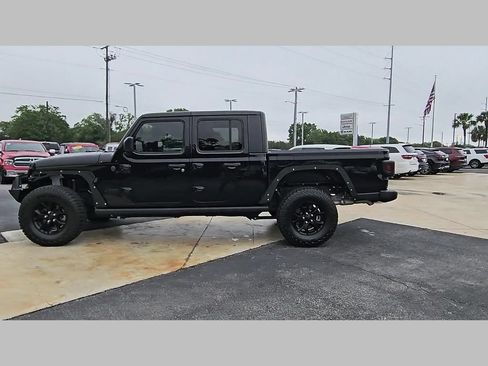 Used 2023 Jeep Gladiator Sport AWD/4WD image 27