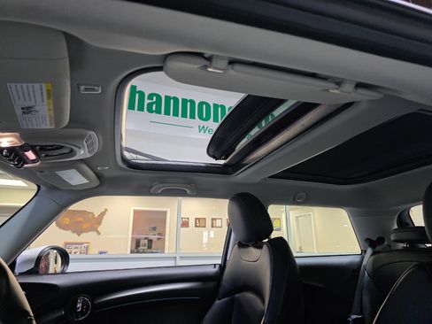 Used 2022 MINI Cooper S image 35