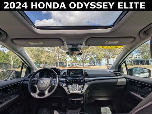 Used 2024 Honda Odyssey Elite image 22