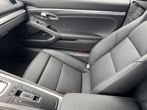 New 2025 Porsche 718 Boxster image 17