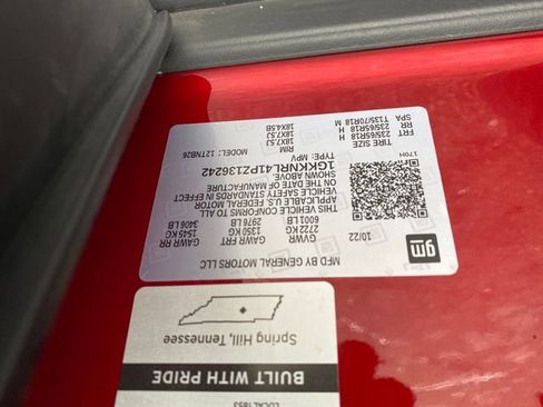 Used 2023 GMC Acadia SLE w/ Driver Convenience Package image 26