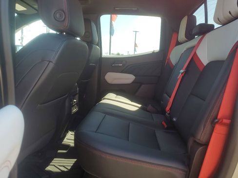 Certified 2024 GMC Canyon AT4X image 12