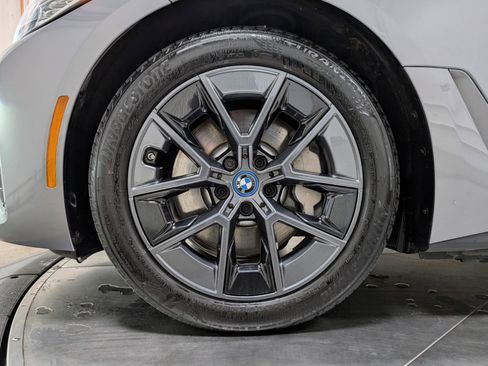 Used 2023 BMW i4 eDrive35 w/ Premium Package image 11